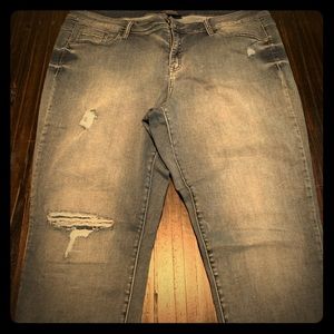 Venezia Distressed Ripped Jeans